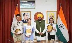 पंजाब बोर्ड 10वीं के नतीजे घोषित: सीएम मान ने टॉपर्स की सराहना की, कहा- बच्चों में प्रतिभा की कोई कमी नहीं