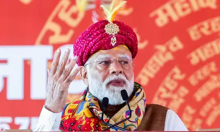 मुझे खुशी है बंगाल के लोगों को आयुष्मान भारत का लाभ मिलेगा: पीएम मोदी मुझे खुशी है बंगाल के लोगों को आयुष्मान भारत का लाभ मिलेगा: पीएम मोदी