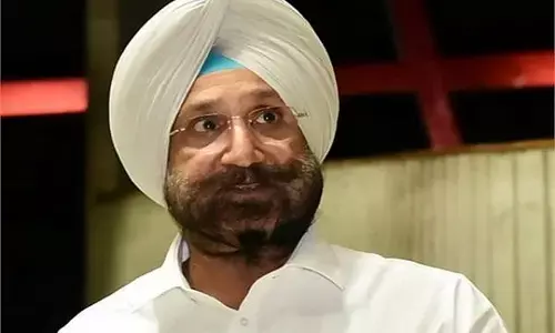 रंधावा का तीखा हमला: बोले– मोदी ने देश की अर्थव्यवस्था बदहाल कर दी रंधावा का तीखा हमला: बोले– मोदी ने देश की अर्थव्यवस्था बदहाल कर दी