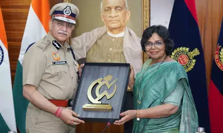 एनसीडब्ल्यू और दिल्ली पुलिस की समीक्षा बैठक, महिलाओं की सुरक्षा को लेकर समन्वय मजबूत करने पर जोर एनसीडब्ल्यू और दिल्ली पुलिस की समीक्षा बैठक, महिलाओं की सुरक्षा को लेकर समन्वय मजबूत करने पर जोर