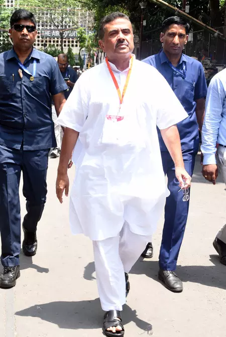 सुवेंदु अधिकारी भवानीपुर से विधायक बने रहेंगे, नंदीग्राम से देंगे इस्तीफा सुवेंदु अधिकारी भवानीपुर से विधायक बने रहेंगे, नंदीग्राम से देंगे इस्तीफा