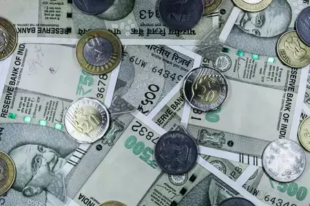 बिहार कैबिनेट का बड़ा फैसला: सरकारी कर्मचारियों के DA में हुई बढ़ोतरी, जानें नई दरें बिहार कैबिनेट का बड़ा फैसला: सरकारी कर्मचारियों के DA में हुई बढ़ोतरी, जानें नई दरें