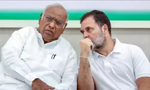 केरल का अगला मुख्यमंत्री कौन?: राहुल गांधी ने टटोली नेताओं की नब्ज, अब खरगे के फैसले पर टिकी निगाहें