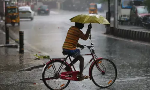 समय से पहले आ सकता है मानसून: 25 से 27 तारीख तक केरल पहुंचने के आसार, पांच राज्यों में तेज आंधी-बारिश का अलर्ट समय से पहले आ सकता है मानसून: 25 से 27 तारीख तक केरल पहुंचने के आसार, पांच राज्यों में तेज आंधी-बारिश का अलर्ट