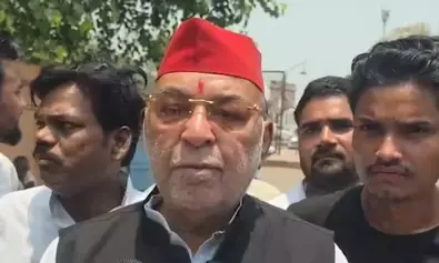 सपा विधायक का बड़ा दावा- अस्पताल पहुंचने से पहले हुई प्रतीक यादव की मौत, शरीर पर चोट के निशान सपा विधायक का बड़ा दावा- अस्पताल पहुंचने से पहले हुई प्रतीक यादव की मौत, शरीर पर चोट के निशान