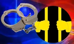 बिहार: सारण में आर्केस्ट्रा समूहों पर छापेमारी, नौ लड़कियां कराई गईं मुक्त, दो आरोपी गिरफ्तार बिहार: सारण में आर्केस्ट्रा समूहों पर छापेमारी, नौ लड़कियां कराई गईं मुक्त, दो आरोपी गिरफ्तार