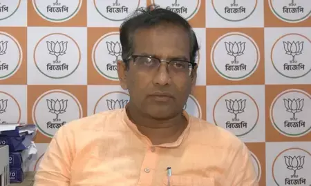ममता बनर्जी के हाईकोर्ट जाने पर विवाद, भाजपा प्रवक्ता ने उठाए गंभीर सवाल ममता बनर्जी के हाईकोर्ट जाने पर विवाद, भाजपा प्रवक्ता ने उठाए गंभीर सवाल