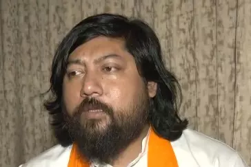 बंगाल में फुटबॉल अकादमी बनना गर्व की बात, मिथुन चक्रवर्ती इस खेल के बड़े फैन : निसिथ प्रमाणिक बंगाल में फुटबॉल अकादमी बनना गर्व की बात, मिथुन चक्रवर्ती इस खेल के बड़े फैन : निसिथ प्रमाणिक