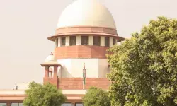 सुप्रीम कोर्ट में हवाई किराये में उतार-चढ़ाव पर सुनवाई; अदालत ने पूछा- मनमाने दाम वसूलने पर क्या हैं नियम? सुप्रीम कोर्ट में हवाई किराये में उतार-चढ़ाव पर सुनवाई; अदालत ने पूछा- मनमाने दाम वसूलने पर क्या हैं नियम?
