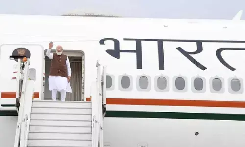 पीएम मोदी 5 देशों के दौरे पर रवाना, UAE से होगी शुरुआत, नॉर्वे और इटली भी जाएंगे