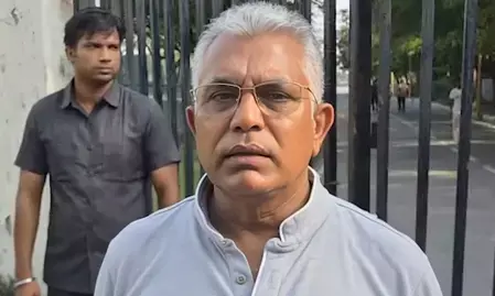 पेट्रोल, डीजल के दाम बढ़ने पर दिलीप घोष ने सरकार का किया बचाव, कहा- पीएम मोदी ने हमें कोई नुकसान नहीं होने दिया पेट्रोल, डीजल के दाम बढ़ने पर दिलीप घोष ने सरकार का किया बचाव, कहा- पीएम मोदी ने हमें कोई नुकसान नहीं होने दिया