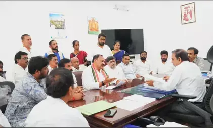 तेलंगाना कांग्रेस ने मुख्य निर्वाचन अधिकारी से एसआईआर प्रक्रिया में जल्दबाजी न करने का आग्रह किया तेलंगाना कांग्रेस ने मुख्य निर्वाचन अधिकारी से एसआईआर प्रक्रिया में जल्दबाजी न करने का आग्रह किया
