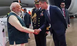 पीएम मोदी नीदरलैंड पहुंचे, किंग से मुलाकात पीएम मोदी नीदरलैंड पहुंचे, किंग से मुलाकात