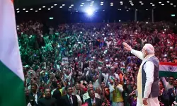 पीएम मोदी ने नीदरलैंड में भारतीय समुदाय से की बात, सूरीनामी-हिंदुस्तानी समुदाय के गहरे संबंधों को किया याद पीएम मोदी ने नीदरलैंड में भारतीय समुदाय से की बात, सूरीनामी-हिंदुस्तानी समुदाय के गहरे संबंधों को किया याद