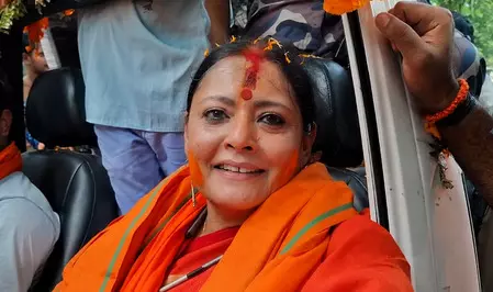 ‘पुष्पा झुकेगा नहीं’ बयान पर अग्निमित्रा पॉल का तंज, पूछा- कहां छिपे हैं जहांगीर खान ‘पुष्पा झुकेगा नहीं’ बयान पर अग्निमित्रा पॉल का तंज, पूछा- कहां छिपे हैं जहांगीर खान