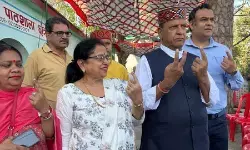 हिमाचल निकाय चुनाव: सीएम सुक्खू बोले- ये शहर के भविष्य को संवारने का अवसर, नाहन में राजीव बिंदल ने डाला वोट हिमाचल निकाय चुनाव: सीएम सुक्खू बोले- ये शहर के भविष्य को संवारने का अवसर, नाहन में राजीव बिंदल ने डाला वोट