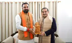 बिहार के सीएम सम्राट चौधरी से मिले गौतम अदाणी, राज्य में 60 हजार करोड़ के निवेश का ऐलान बिहार के सीएम सम्राट चौधरी से मिले गौतम अदाणी, राज्य में 60 हजार करोड़ के निवेश का ऐलान
