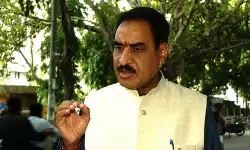 कांग्रेस का हिंदू विरोधी चरित्र छिपा नहीं, दिग्विजय सिंह पर वीएचपी नेता विनोद बंसल का पलटवार कांग्रेस का हिंदू विरोधी चरित्र छिपा नहीं, दिग्विजय सिंह पर वीएचपी नेता विनोद बंसल का पलटवार