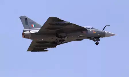 तेजस मार्क 1ए की डिलीवरी की तारीख पर जून में उठ सकता है पर्दा, रिव्यू मीटिंग अगले महीने तक टली तेजस मार्क 1ए की डिलीवरी की तारीख पर जून में उठ सकता है पर्दा, रिव्यू मीटिंग अगले महीने तक टली