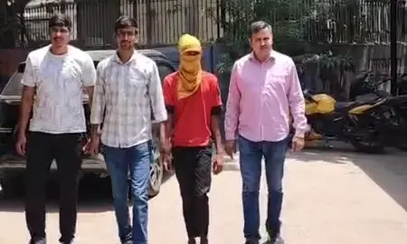दिल्ली पुलिस की बड़ी कार्रवाई, एक ड्रग सप्लायर को किया गिरफ्तार दिल्ली पुलिस की बड़ी कार्रवाई, एक ड्रग सप्लायर को किया गिरफ्तार