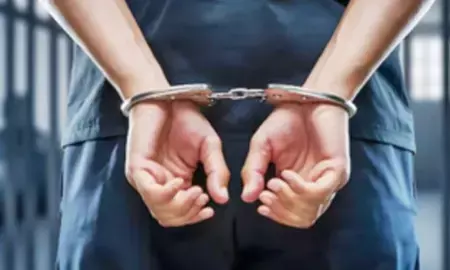 दिल्ली में दिलशाद कॉलोनी रेड लाइट के पास हुए हत्याकांड का खुलासा, तीन आरोपी गिरफ्तार दिल्ली में दिलशाद कॉलोनी रेड लाइट के पास हुए हत्याकांड का खुलासा, तीन आरोपी गिरफ्तार