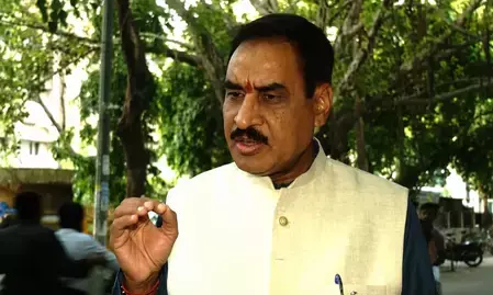 कांग्रेस का हिंदू विरोधी चरित्र छिपा नहीं, दिग्विजय सिंह पर वीएचपी नेता विनोद बंसल का पलटवार