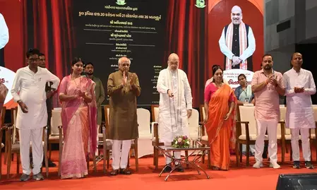 गांधीनगर : अमित शाह ने 620 करोड़ रुपए के नागरिक बुनियादी ढांचा परियोजनाओं का किया शुभारंभ