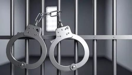नीट यूजी पेपरलीक मामले में 10वीं गिरफ्तारी, सीबीआई ने महाराष्ट्र के कोचिंग सेंटर के डायरेक्टर को दबोचा नीट यूजी पेपरलीक मामले में 10वीं गिरफ्तारी, सीबीआई ने महाराष्ट्र के कोचिंग सेंटर के डायरेक्टर को दबोचा