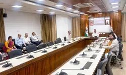 पश्चिम बंगाल की कैबिनेट की बैठक आज: डीए भत्ते, कॉलेज-यूनिवर्सिटी में पारदर्शी एडमिशन एजेंडे में शामिल पश्चिम बंगाल की कैबिनेट की बैठक आज: डीए भत्ते, कॉलेज-यूनिवर्सिटी में पारदर्शी एडमिशन एजेंडे में शामिल