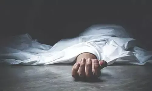 छत्तीसगढ़ में हैवान पति का खौफनाक चेहरा! पत्नी के शरीर पर 18 गंभीर चोटें... मिली लोहे की रॉड, अजन्मे बच्चे समेत मौत छत्तीसगढ़ में हैवान पति का खौफनाक चेहरा! पत्नी के शरीर पर 18 गंभीर चोटें... मिली लोहे की रॉड, अजन्मे बच्चे समेत मौत