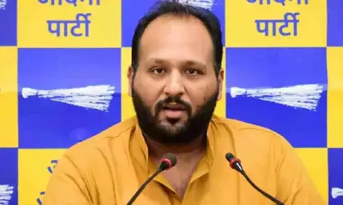 दिल्ली में AAP नेता के ठिकानों पर ED की छापेमारी, बैंक लोन फ्रॉड में ऐक्शन दिल्ली में AAP नेता के ठिकानों पर ED की छापेमारी, बैंक लोन फ्रॉड में ऐक्शन