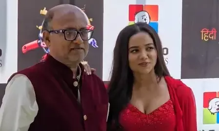 शिल्पा शेट्टी के नए शो में मचेगा धमाल, मां संग पहुंचे गुल्लू तो पापा का हाथ थामे दिखीं मनीषा रानी शिल्पा शेट्टी के नए शो में मचेगा धमाल, मां संग पहुंचे गुल्लू तो पापा का हाथ थामे दिखीं मनीषा रानी