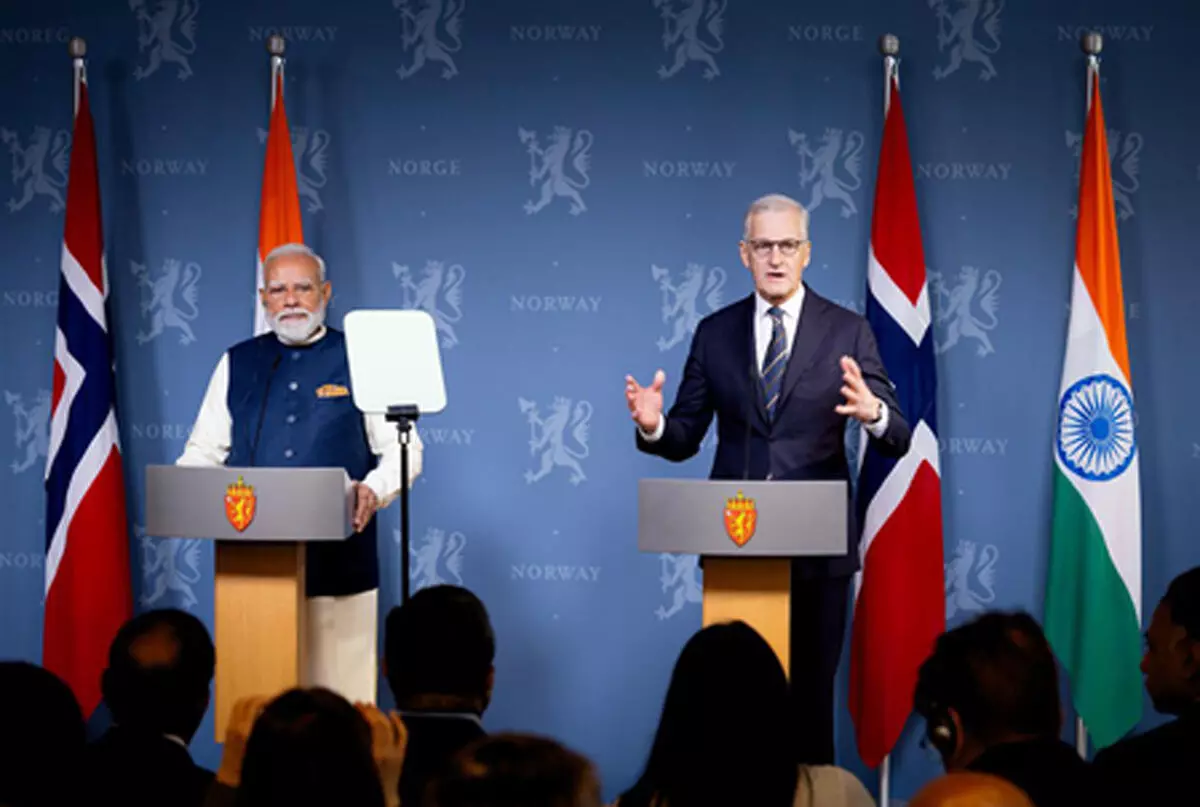 पीएम मोदी के नॉर्वे दौरे पर दोनों देशों के बीच इन 12 मुद्दों पर बनी बात पीएम मोदी के नॉर्वे दौरे पर दोनों देशों के बीच इन 12 मुद्दों पर बनी बात