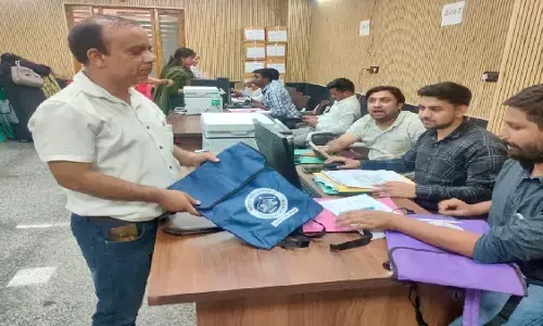 सहारनपुर में जनगणना के लिए निगम में की गयी किट वितरित सहारनपुर में जनगणना के लिए निगम में की गयी किट वितरित