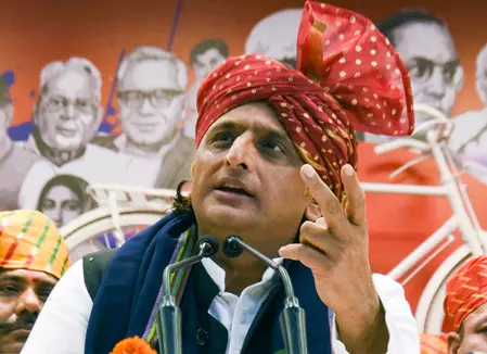 आरक्षण और पीडीए के मुद्दे पर बरसे अखिलेश यादव, बोले- सत्ता में आए तो 90 दिन में पूरी करेंगे 69 हजार शिक्षक भर्ती आरक्षण और पीडीए के मुद्दे पर बरसे अखिलेश यादव, बोले- सत्ता में आए तो 90 दिन में पूरी करेंगे 69 हजार शिक्षक भर्ती