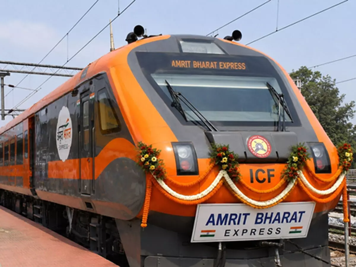 असम और बंगाल में एनएफआर के तहत अमृत भारत एक्सप्रेस ट्रेनें बड़ी सफलता के रूप में उभरी असम और बंगाल में एनएफआर के तहत अमृत भारत एक्सप्रेस ट्रेनें बड़ी सफलता के रूप में उभरी
