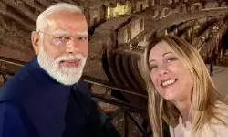 “आपका स्वागत है, मेरे दोस्त!” मेलोनी ने मोदी का किया गर्मजोशी से स्वागत “आपका स्वागत है, मेरे दोस्त!” मेलोनी ने मोदी का किया गर्मजोशी से स्वागत