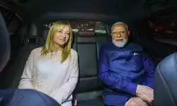 मोदी-मेलोनी की 7 मुलाकातों से कैसे भारत-इटली संबंध को मिली ऊंचाई, अंतरराष्ट्रीय राजनीति में भी बड़े बदलाव का इशारा मोदी-मेलोनी की 7 मुलाकातों से कैसे भारत-इटली संबंध को मिली ऊंचाई, अंतरराष्ट्रीय राजनीति में भी बड़े बदलाव का इशारा