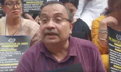 पश्चिम बंगाल में पोस्ट पोल हिंसा को लेकर टीएमसी का प्रदर्शन, कुणाल घोष बोले- गरीबों को उजाड़ा जा रहा पश्चिम बंगाल में पोस्ट पोल हिंसा को लेकर टीएमसी का प्रदर्शन, कुणाल घोष बोले- गरीबों को उजाड़ा जा रहा
