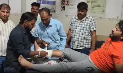 सोनीपत में पुलिस और कुख्यात बदमाशों के बीच मुठभेड़, इंस्पेक्टर की जैकेट पर लगी गोली सोनीपत में पुलिस और कुख्यात बदमाशों के बीच मुठभेड़, इंस्पेक्टर की जैकेट पर लगी गोली
