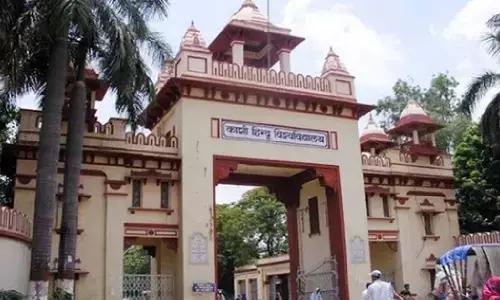यूपी में ब्राह्मण पर फिर बवाल, BHU के पेपर में पूछा ऐसा सवाल, सोशल मीडिया से लेकर शंकराचार्य तक विवाद में कूदे यूपी में ब्राह्मण पर फिर बवाल, BHU के पेपर में पूछा ऐसा सवाल, सोशल मीडिया से लेकर शंकराचार्य तक विवाद में कूदे