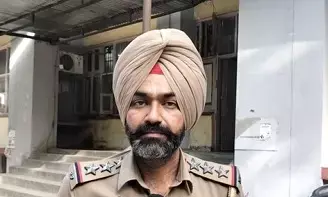 अमृतसर : आईटी कंपनी चलाने वाले युवक पर पहले अपहरण फिर रेप का आरोप, गहन जांच जारी अमृतसर : आईटी कंपनी चलाने वाले युवक पर पहले अपहरण फिर रेप का आरोप, गहन जांच जारी