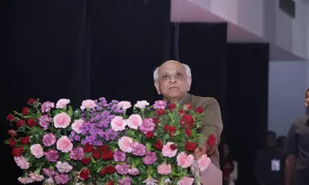 गुजरात सड़क चौड़ीकरण परियोजनाओं के लिए वन भूमि के अग्रिम हस्तांतरण की मंजूरी मांगेगा गुजरात सड़क चौड़ीकरण परियोजनाओं के लिए वन भूमि के अग्रिम हस्तांतरण की मंजूरी मांगेगा