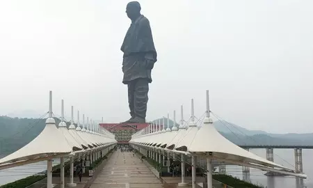 गुजरात: स्टैच्यू ऑफ यूनिटी में गाइड्स की खास ट्रेनिंग, पर्यटकों को आसान भाषा में मिल रही हर जानकारी गुजरात: स्टैच्यू ऑफ यूनिटी में गाइड्स की खास ट्रेनिंग, पर्यटकों को आसान भाषा में मिल रही हर जानकारी