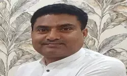 नोएडा के सेक्टर-130 में बिजली कटौती से ग्रामीणों में रोष, आंदोलन की चेतावनी नोएडा के सेक्टर-130 में बिजली कटौती से ग्रामीणों में रोष, आंदोलन की चेतावनी