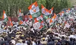 NEET पेपर लीक को लेकर जयपुर में कांग्रेस का बड़ा प्रदर्शन, बीजेपी मुख्यालय की ओर मार्च के दौरान हंगामा NEET पेपर लीक को लेकर जयपुर में कांग्रेस का बड़ा प्रदर्शन, बीजेपी मुख्यालय की ओर मार्च के दौरान हंगामा