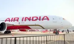 एयर इंडिया फ्लाइट के इंजन में आग, दिल्ली में सुरक्षित लैंडिंग एयर इंडिया फ्लाइट के इंजन में आग, दिल्ली में सुरक्षित लैंडिंग