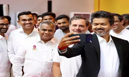 23 नए मंत्रियों ने ली शपथ, 59 साल बाद कांग्रेस की तमिलनाडु मंत्रिमंडल में वापसी 23 नए मंत्रियों ने ली शपथ, 59 साल बाद कांग्रेस की तमिलनाडु मंत्रिमंडल में वापसी
