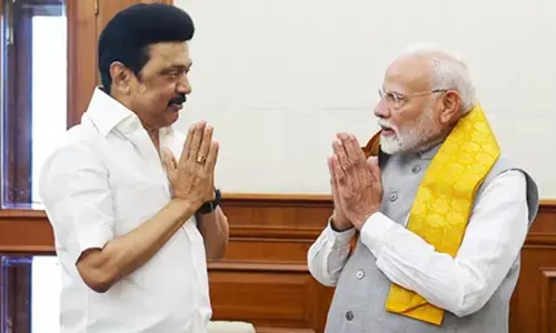 संसद में दो-तिहाई बहुमत जुटा रही बीजेपी, स्टालिन को NDA में लाने पर चल रही बात संसद में दो-तिहाई बहुमत जुटा रही बीजेपी, स्टालिन को NDA में लाने पर चल रही बात