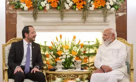 भारत और साइप्रस ने वैश्विक व्यापार, कनेक्टिविटी को नया आकार देने में आईएमईसी की क्षमता पर की चर्चा भारत और साइप्रस ने वैश्विक व्यापार, कनेक्टिविटी को नया आकार देने में आईएमईसी की क्षमता पर की चर्चा